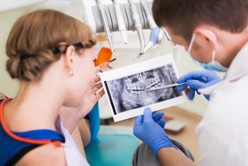 Implantes dentales inmediatos Barcelona